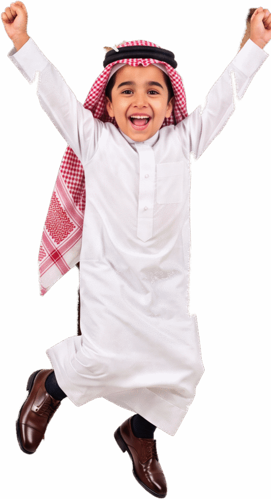 طالب في مدارس نجوم الإبداع الأهلية يعبّر عن فرحه بالعام الدراسي الجديد